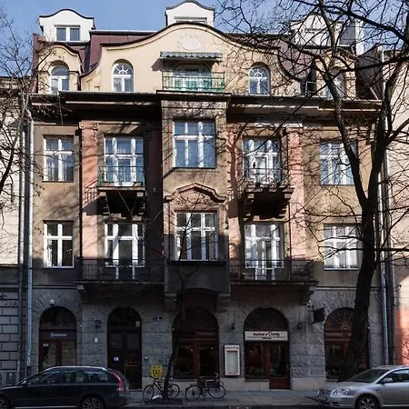 Cozy Mezzanine In Jewish District Near Old Town Lägenhet